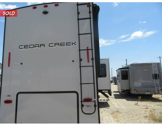 2022 Cedar Creek 371FL Fifth Wheel at My RV Texas STOCK# 371FL Photo 4